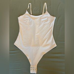 Pinsy Shapewear Bodysuit